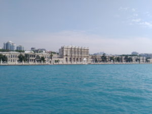 istanbul bosporus cruise dolmabahce palace