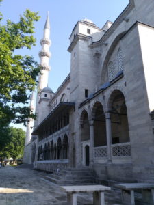 istanbul suleymaniye mosque exterior