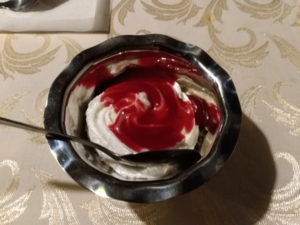 restrant vodograi sour cream