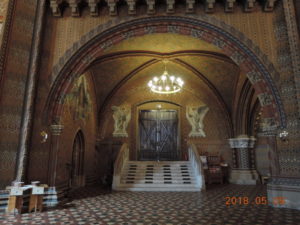 buda castle hill matthias church main door