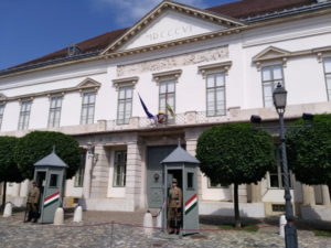 buda castle hill sandor palace