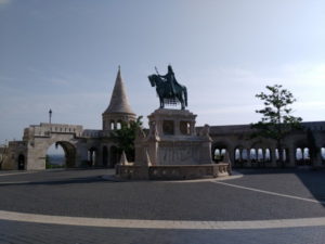 buda castle hill statue of st.stephen morning