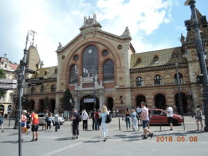 budapest central market hall exterior