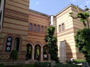 budapest great synagogue jewish cemetery far