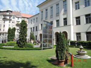 budapest great synagogue memory park