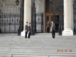 budapest hungarian parliament changing of the guard