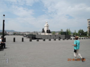 budapest hungarian parliament visitor center