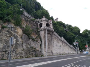 budapest saint gerard statue