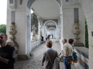 cesky krumlov castle cloak bridge