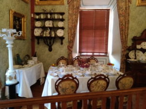 cesky krumlov castle museum dining room