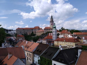 cesky krumlov view from seminarni garden far