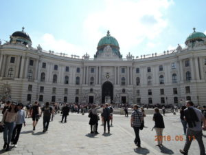 vienna hofburg exterior front