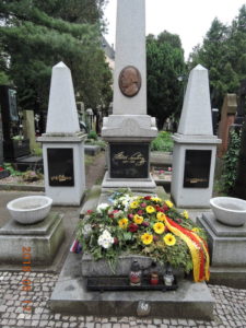 prague vysehrad cemetery smetana