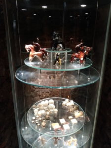 krakow rynek underground ornaments