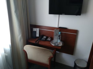 warsaw hotel chmielna desk