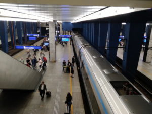 warsaw warszawa centralna railway station platform