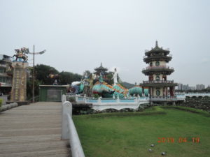 kaohsiung lotus pond spring and autumn pavilions far