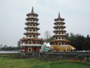kaohsiung lotus pond the dragon and tiger pagodas diagonally