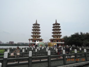 kaohsiung lotus pond the dragon and tiger pagodas front