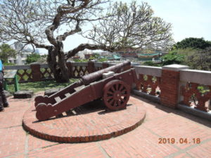 tainan anping old fort canon