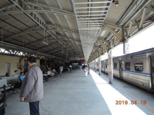 tainan station plaftorm