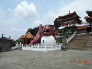 sun moon lake wenwu temple stone lion