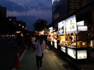taipei shilin night markt jihe road