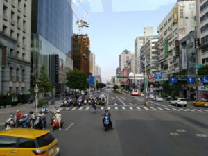 taipei sightseeing bus zhongshan north road