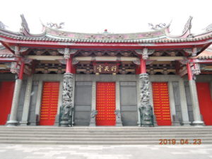 taipei xingtian temple front hall