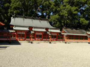kumano-hayatama-taisha-suzumon