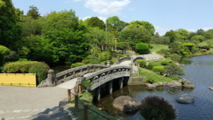 suizenji garden bridge