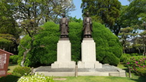 suizenji garden statue