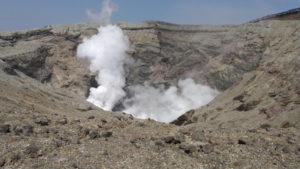 aso nakadake crater5