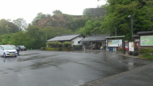 oka castle ruins parking