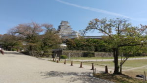 himeji castle exterior far1