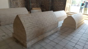 rukhabad mausoleum inside