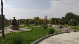 alisher navoi national park statue