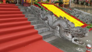 kinh thien palace dragon steps