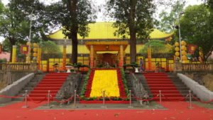 kinh thien palace front