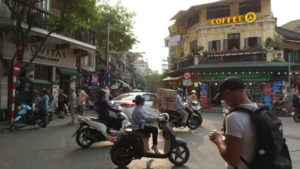 old quarter hang ngang st