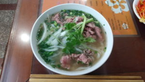 pho 10 ly quac su half done beef