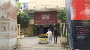 thang long imperial citadel entrance