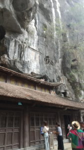 bich dong pagoda middle pagoda exterior