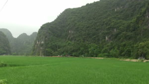 bich dong temple landscape1