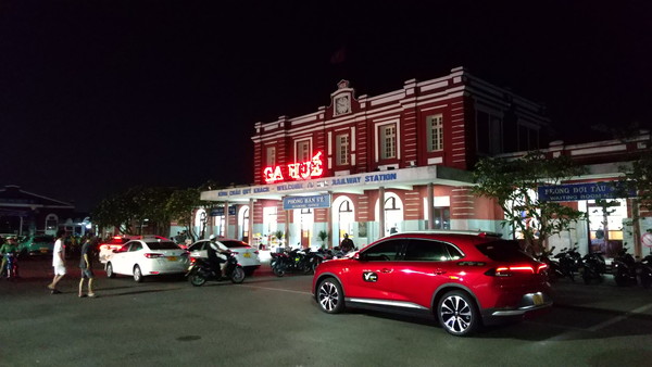hue railway station exterior