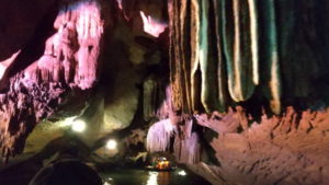 trang an thanh truot cave