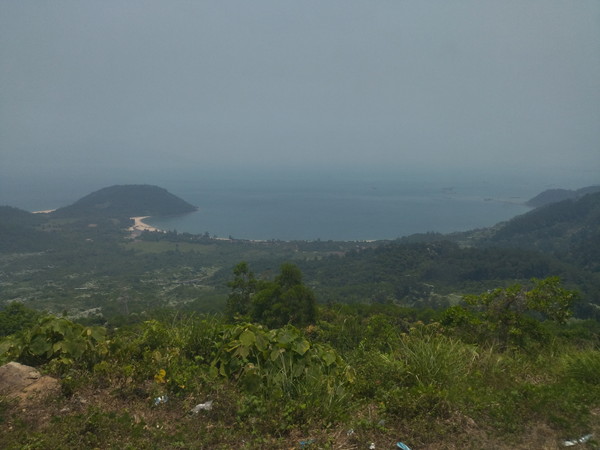 hai van pass landscape3