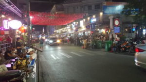 hue night walking street