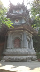 marble mountain pagoda