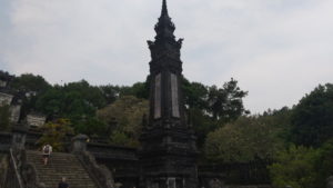 tomb of khai dinh pillar